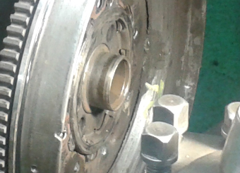 regeneracja kół dwumasowych przygotowanie do demontażu dwumasy